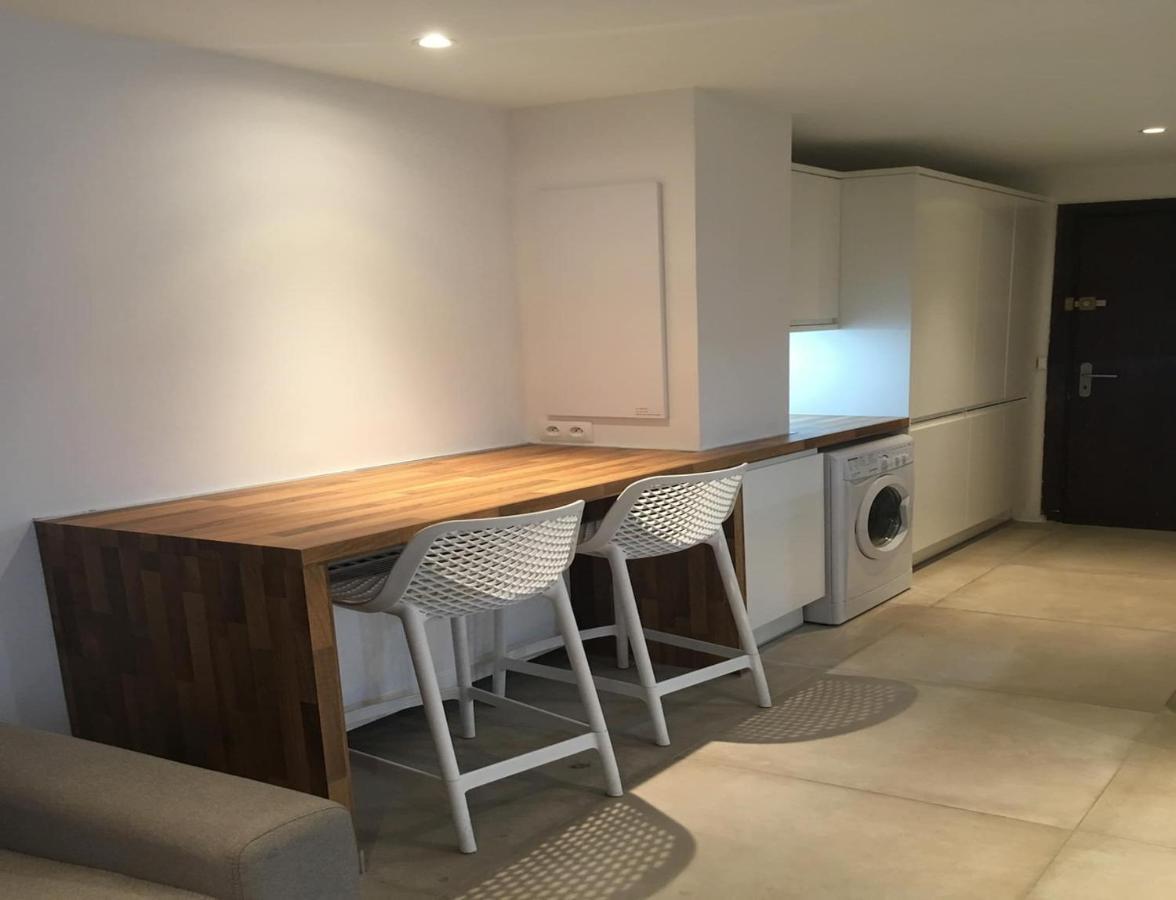 אנטיב Tres Beau Studio Avec Terrasse, Situe A 100M Des Plages De Juans Les Pins מראה חיצוני תמונה
