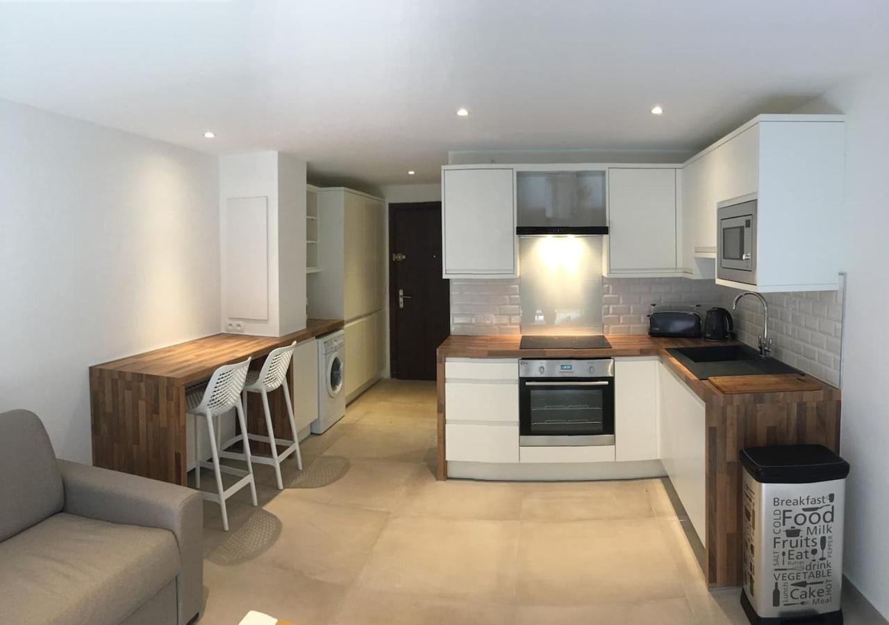 אנטיב Tres Beau Studio Avec Terrasse, Situe A 100M Des Plages De Juans Les Pins מראה חיצוני תמונה
